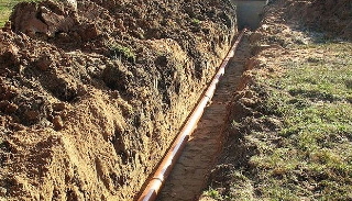 Копка траншей для водопровода в Балаково: цена за метр от 940 руб.